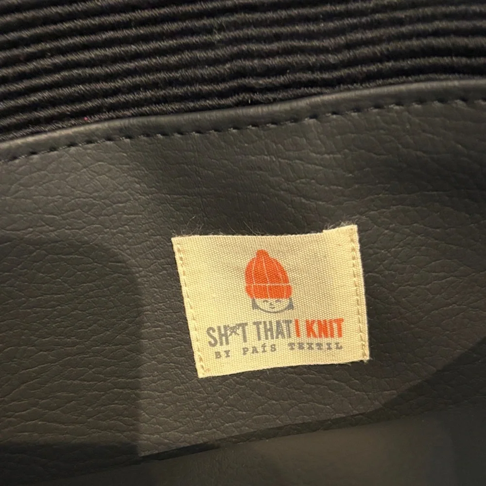 Elegant Black Crossbody Bag with Tassel by PALS - Picture 2 of 8